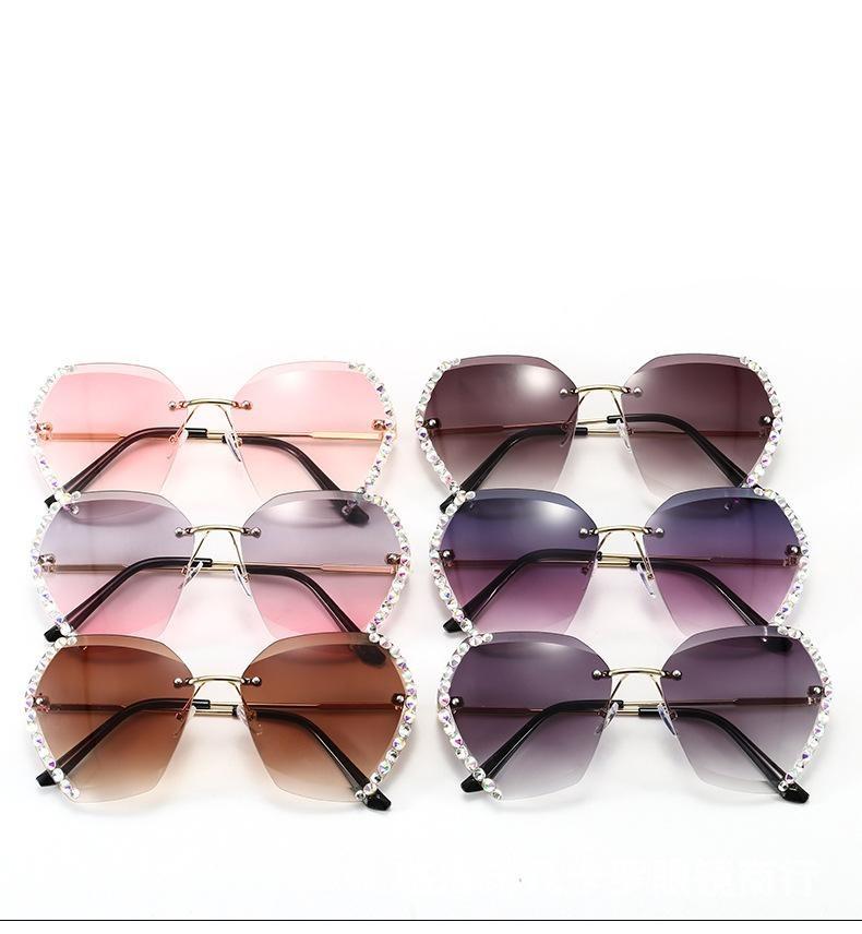 Retro Diamond Rimless Oversized Sun Glasses